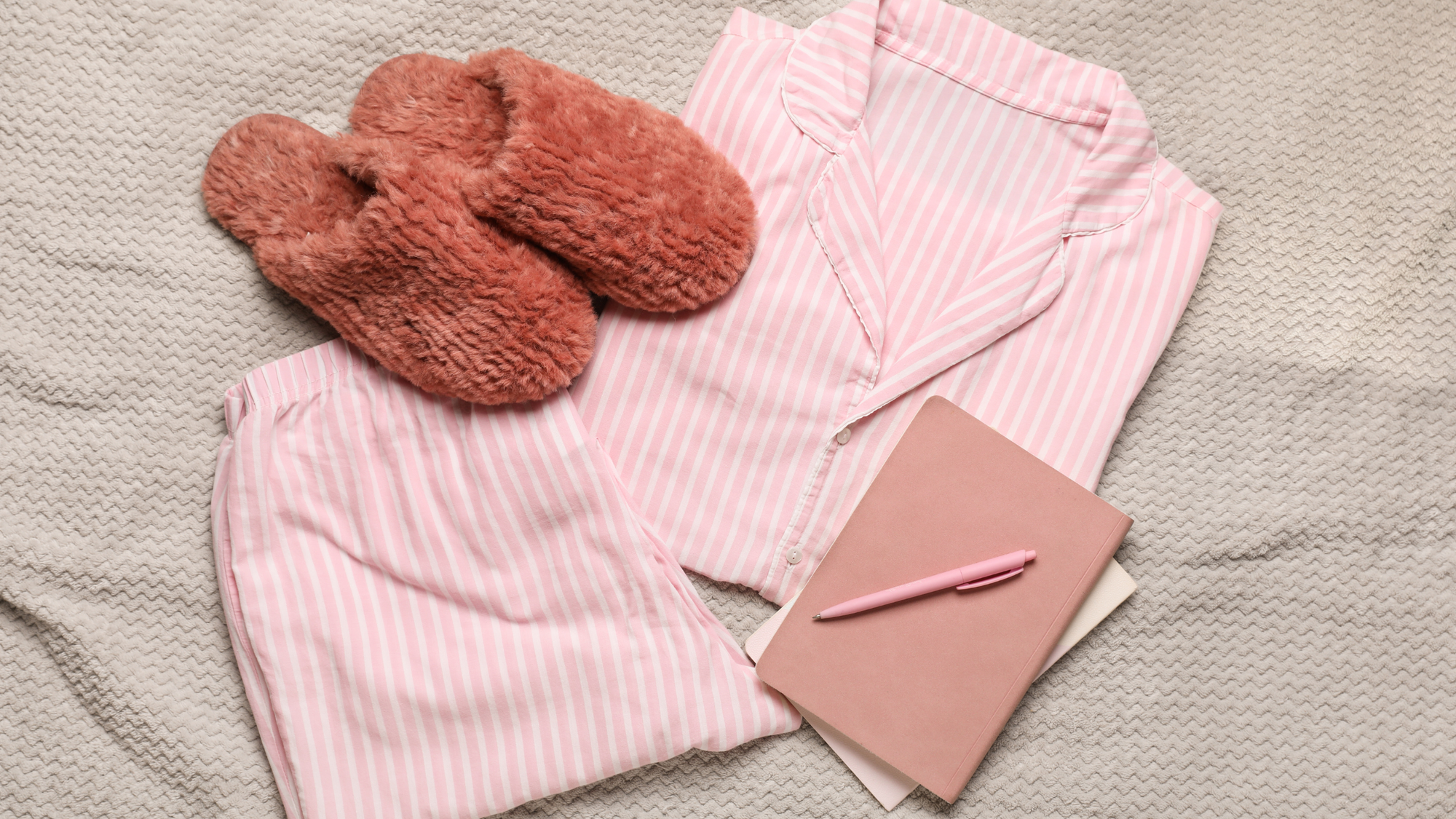 The Perfect Pajama Gift for Her: A Simple Checklist