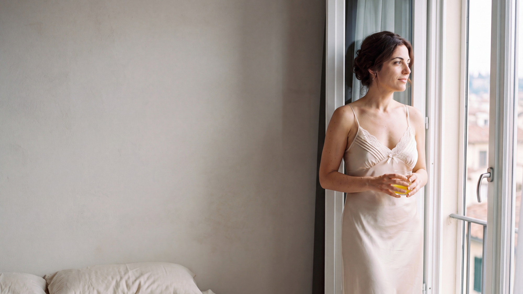Choosing a Satin Nightgown for a Fuller Bust