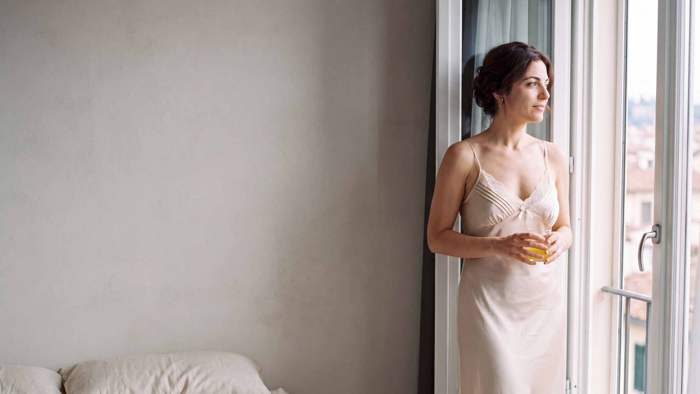 Choosing a Satin Nightgown for a Fuller Bust