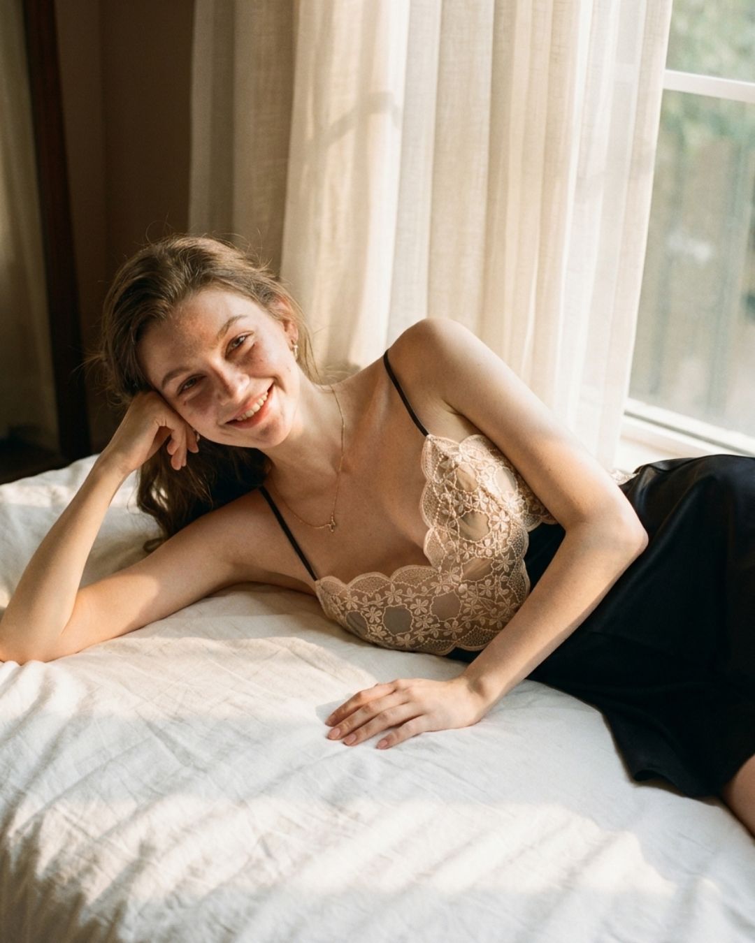 Ember Nightdress Noir